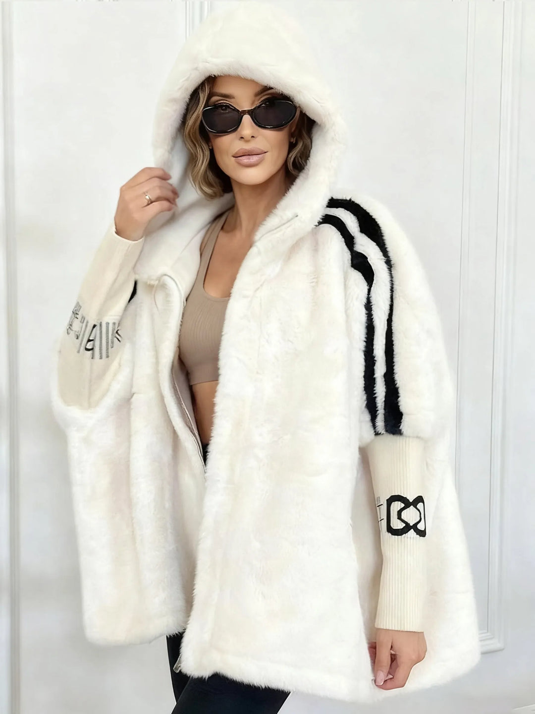 Lona | Comfortable Winter Coat with Hood