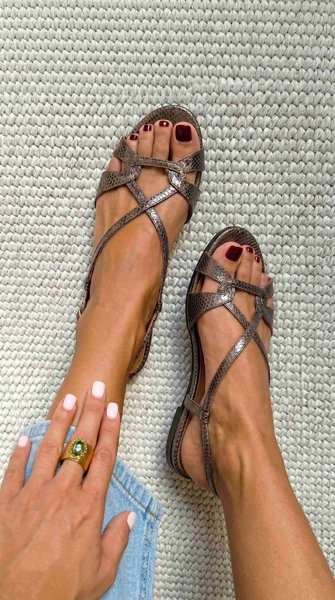 ANNE | Cross Strap Sandals
