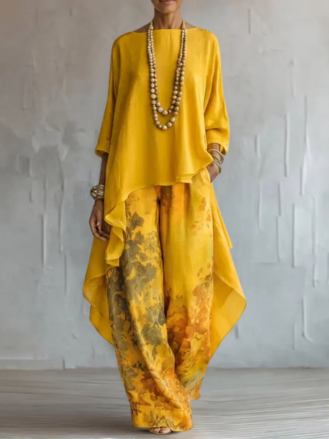 Geneva | Asymmetric Fluid Floral Set