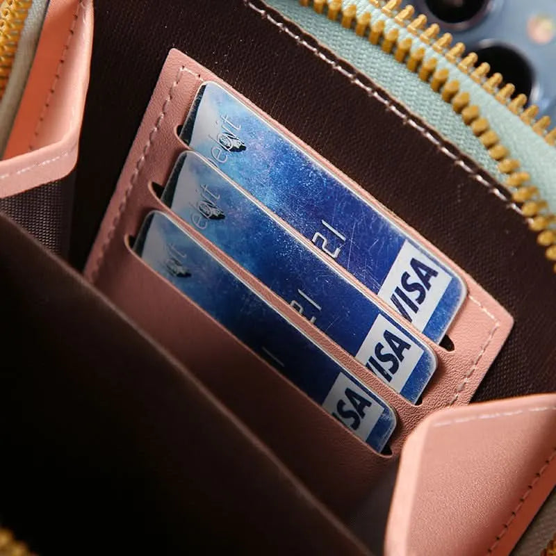 Paige | Messenger Bag with Touch Screen