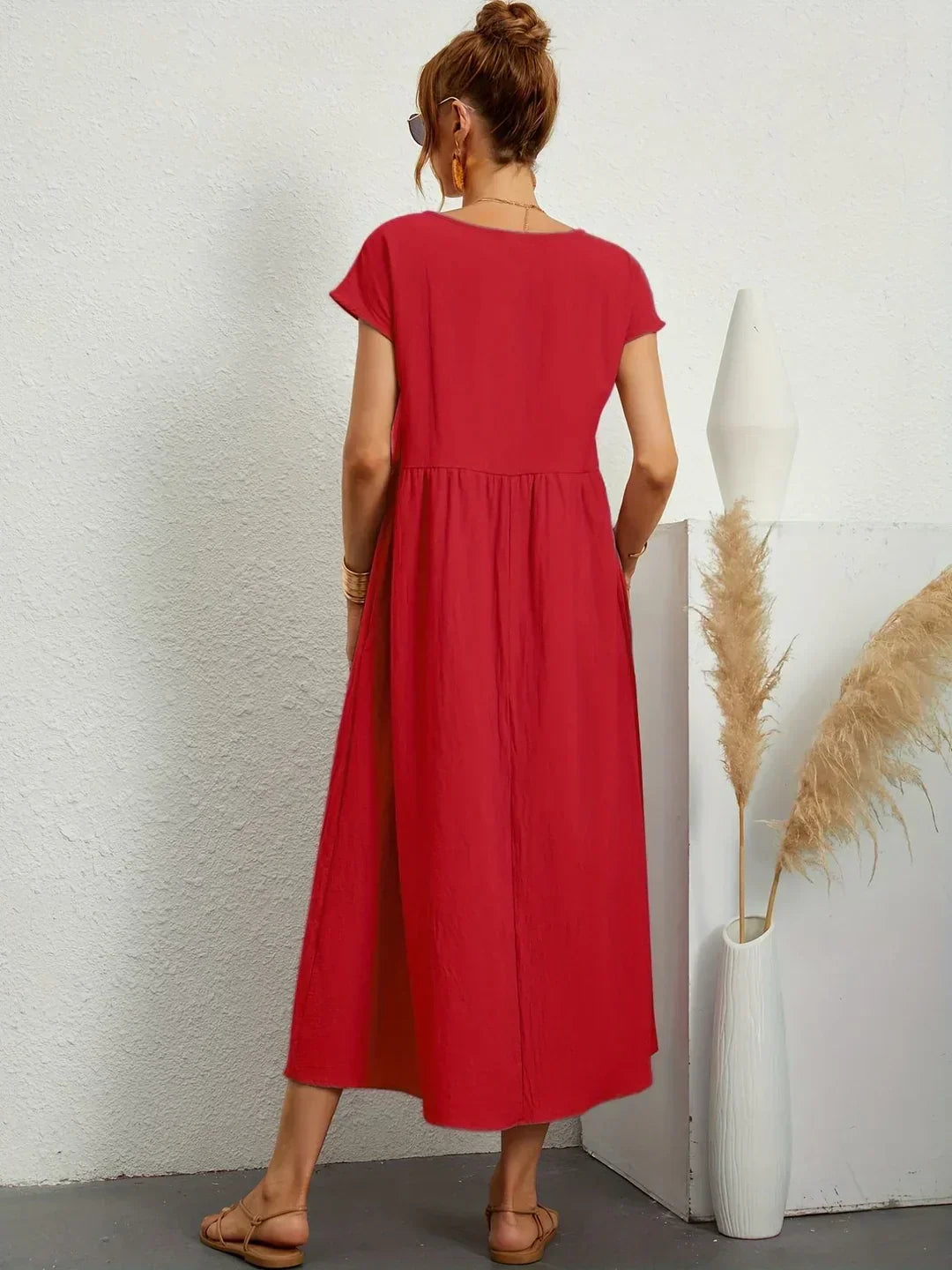 Gabrielle | Timeless Elegance Midi Dress