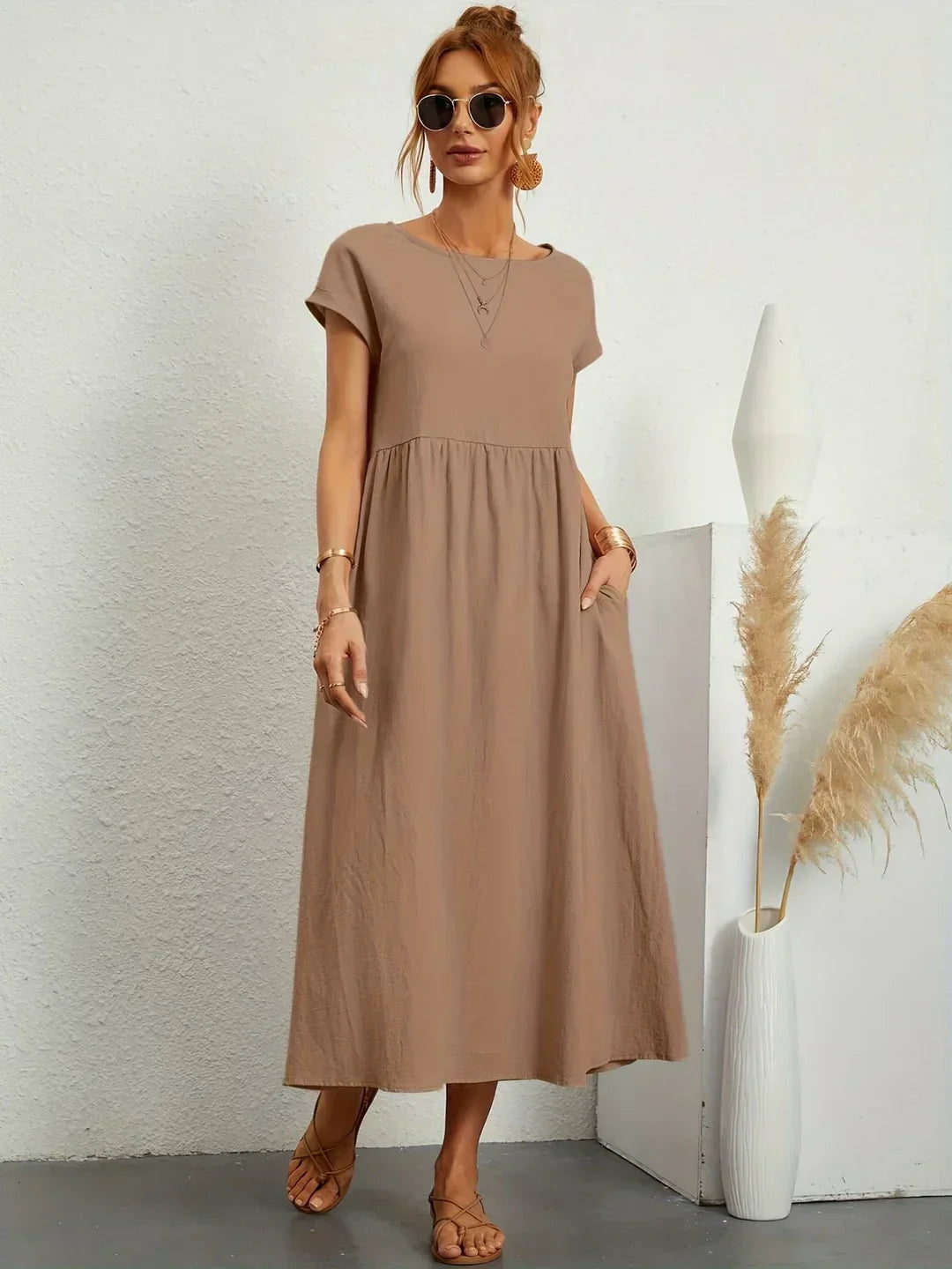 Gabrielle | Timeless Elegance Midi Dress
