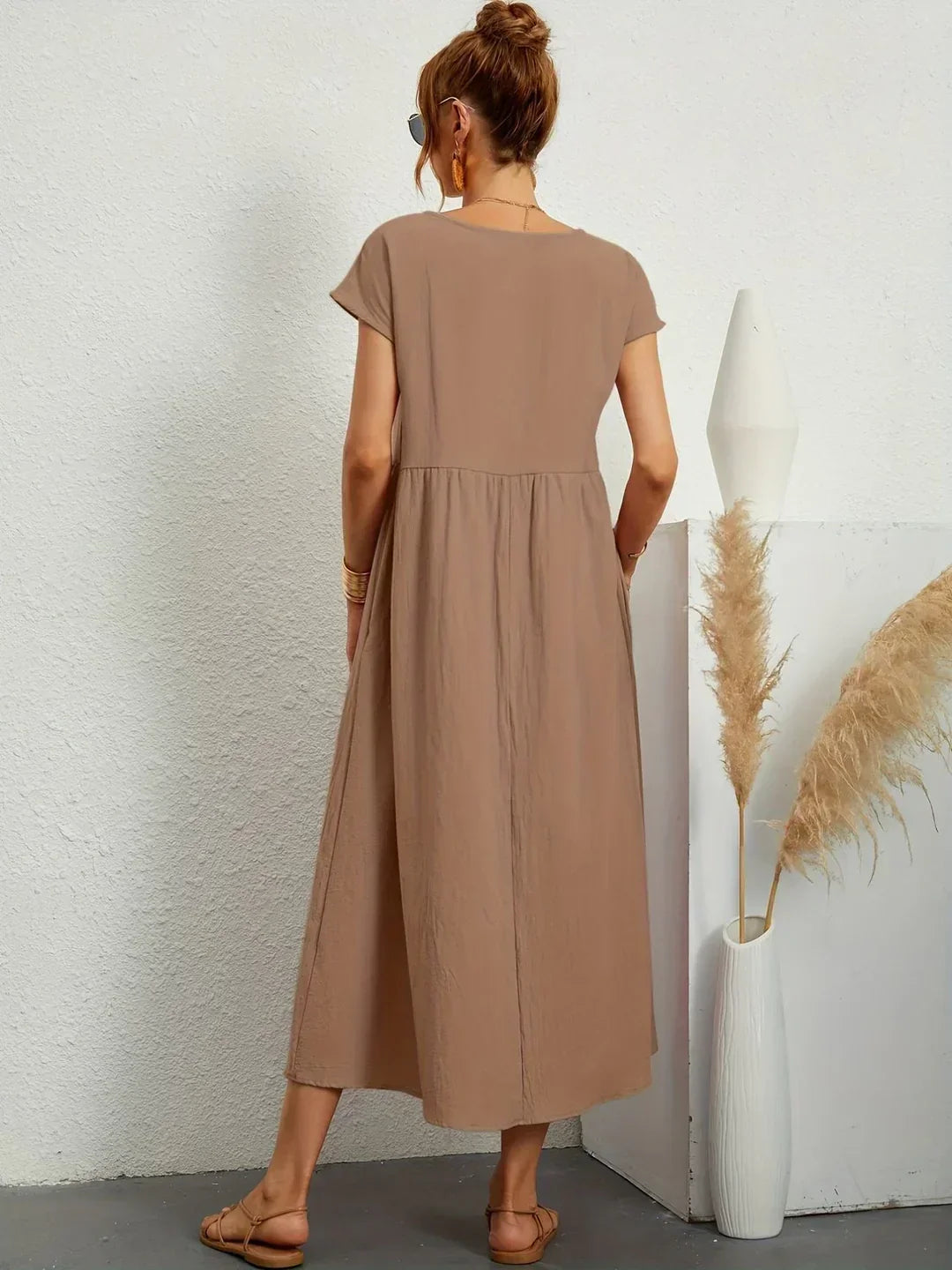 Gabrielle | Timeless Elegance Midi Dress