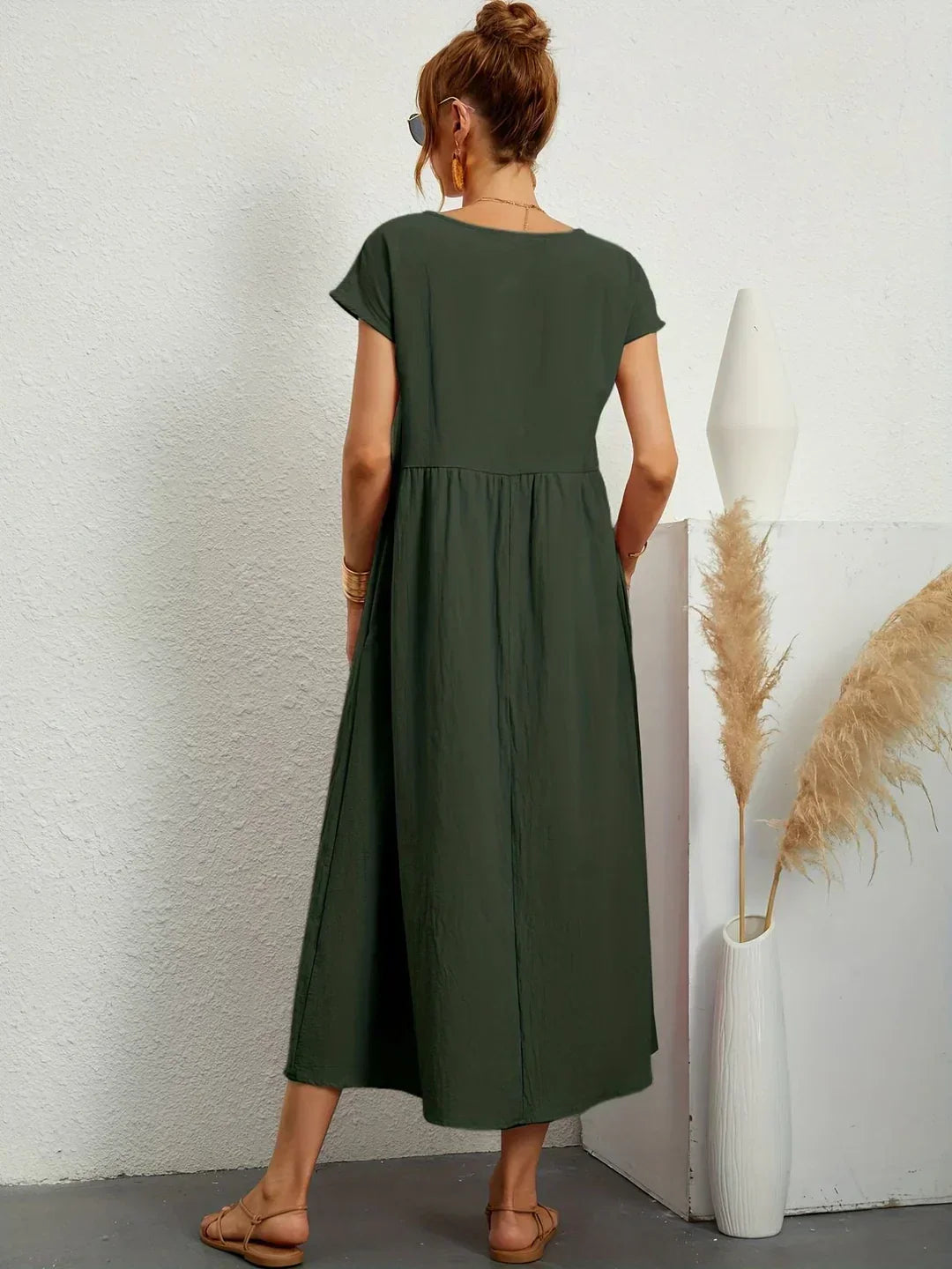Gabrielle | Timeless Elegance Midi Dress